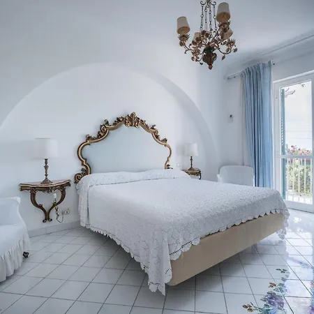 Domenicanda * Κάπρι